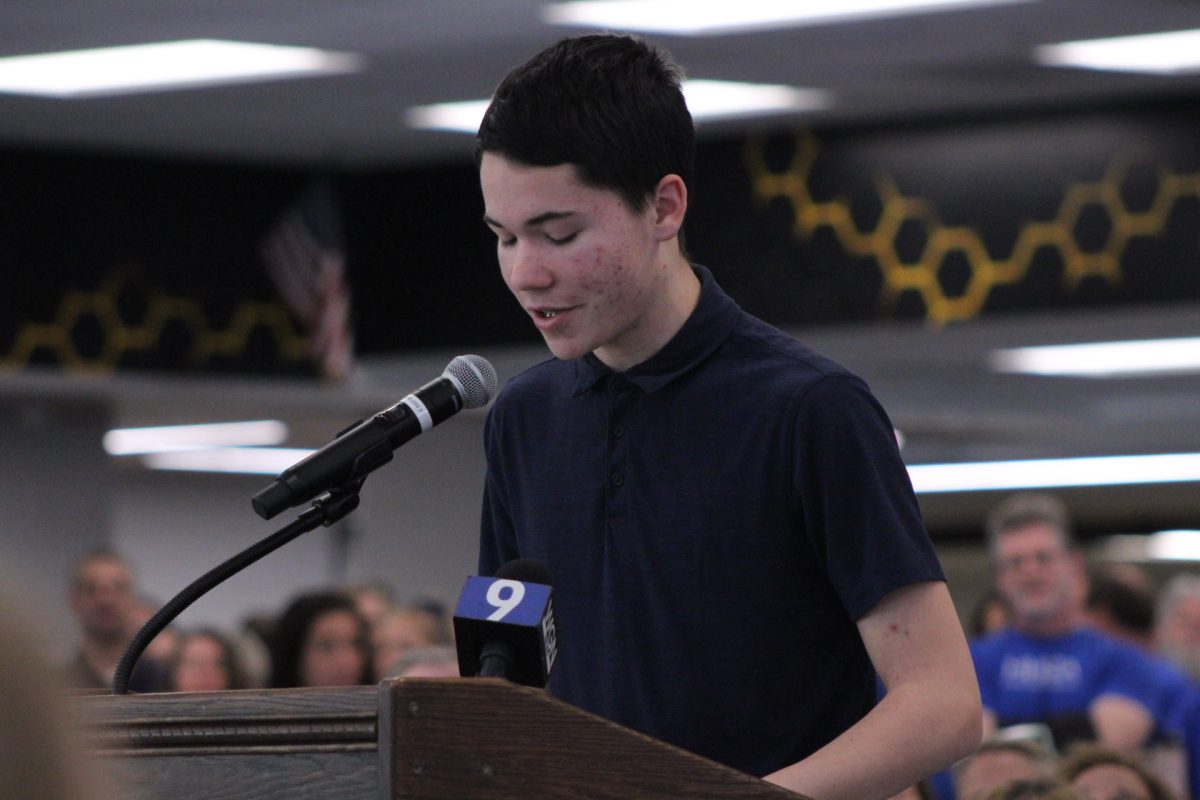 Collin Caldwell a junior and upcoming senior at Hinsdale south spoke strongly  about how the privilege to have off campus lunch would benefit many students at south by being able to go home and grab some healthy lunch in a comfortable environment.