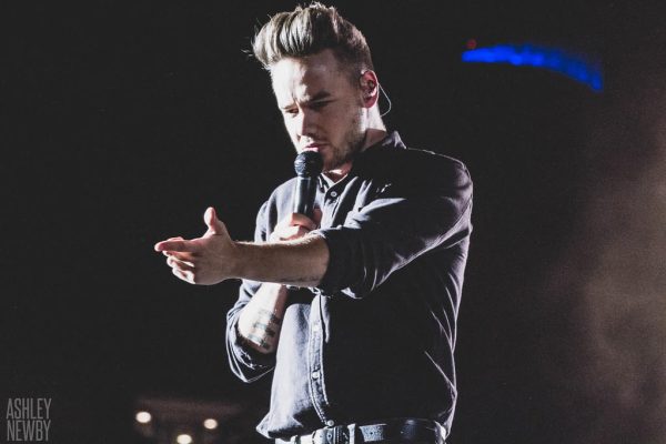 Liam Payne performing at a One Direction concert.
 
Photo Courtesy of Flickr 